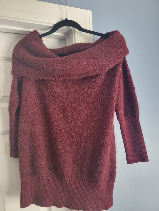 Banana Republic Sweaters - BNWOT Banana Republic Off The Shoulder Sweater